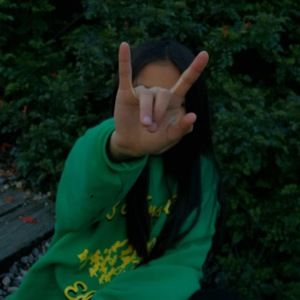 Meet your Posher, Miley